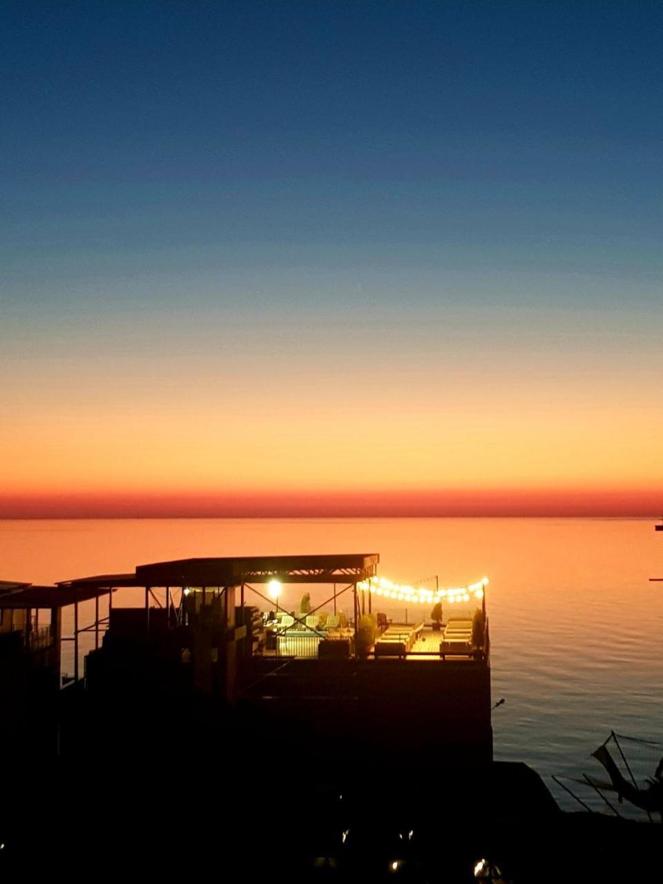 Sea View Studio Batumi Exterior foto